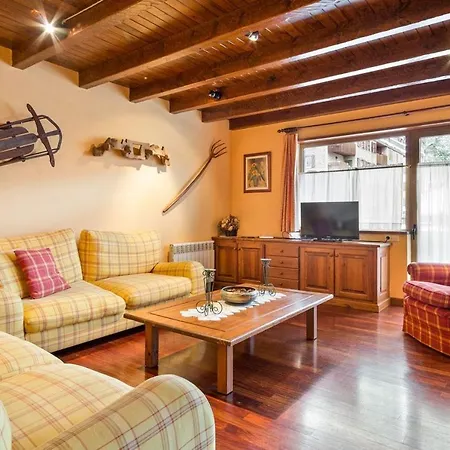Luderna - Tuca Apartmán *